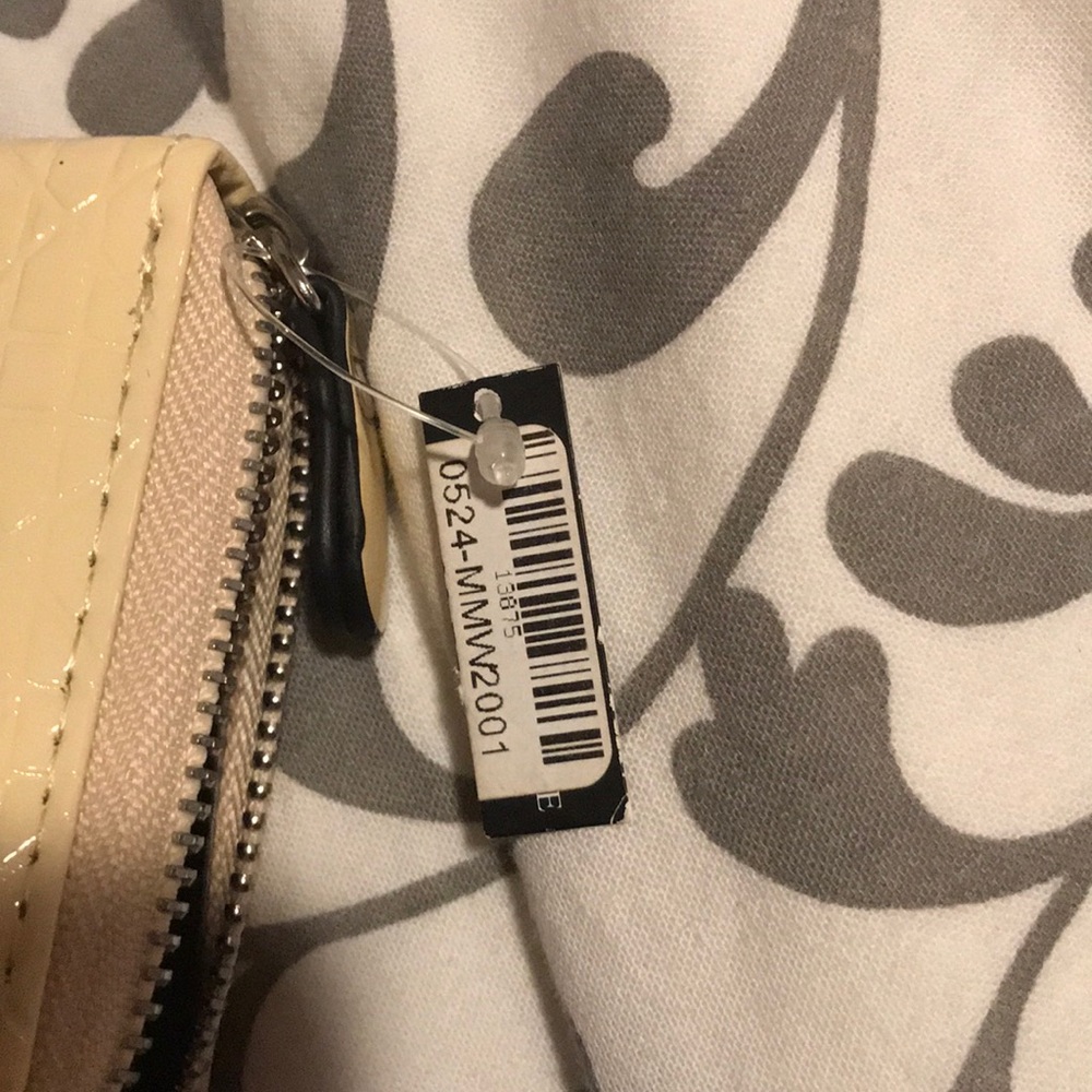 Tan/Cream Wallet - Picture 4 of 4